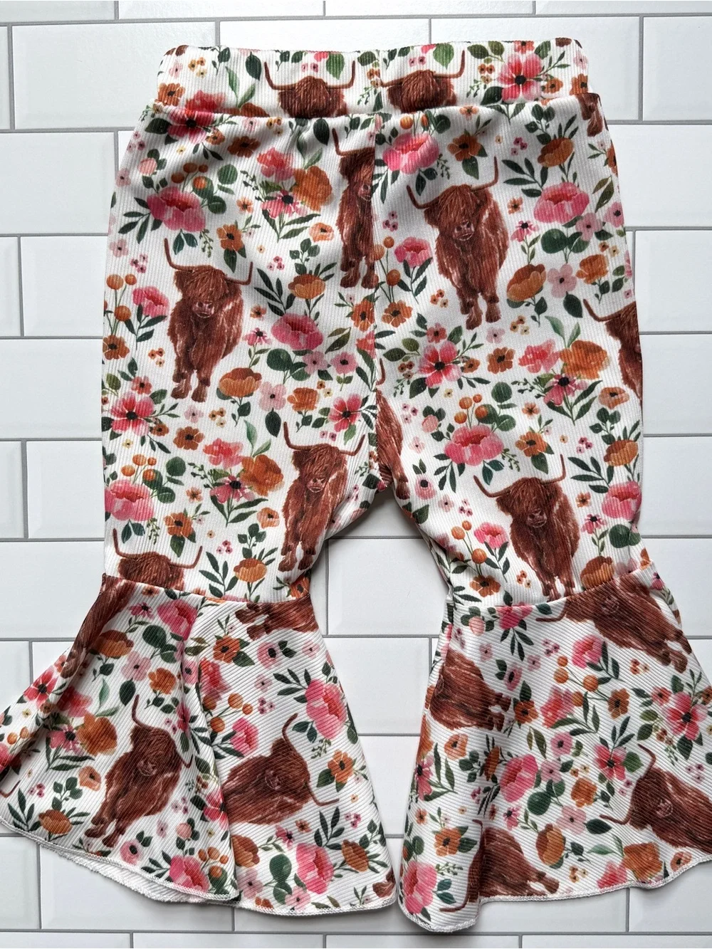 12-18🤠3pc Western Cowgirl Outfit White Bodysuit & Highland Cow Floral Flare Pant